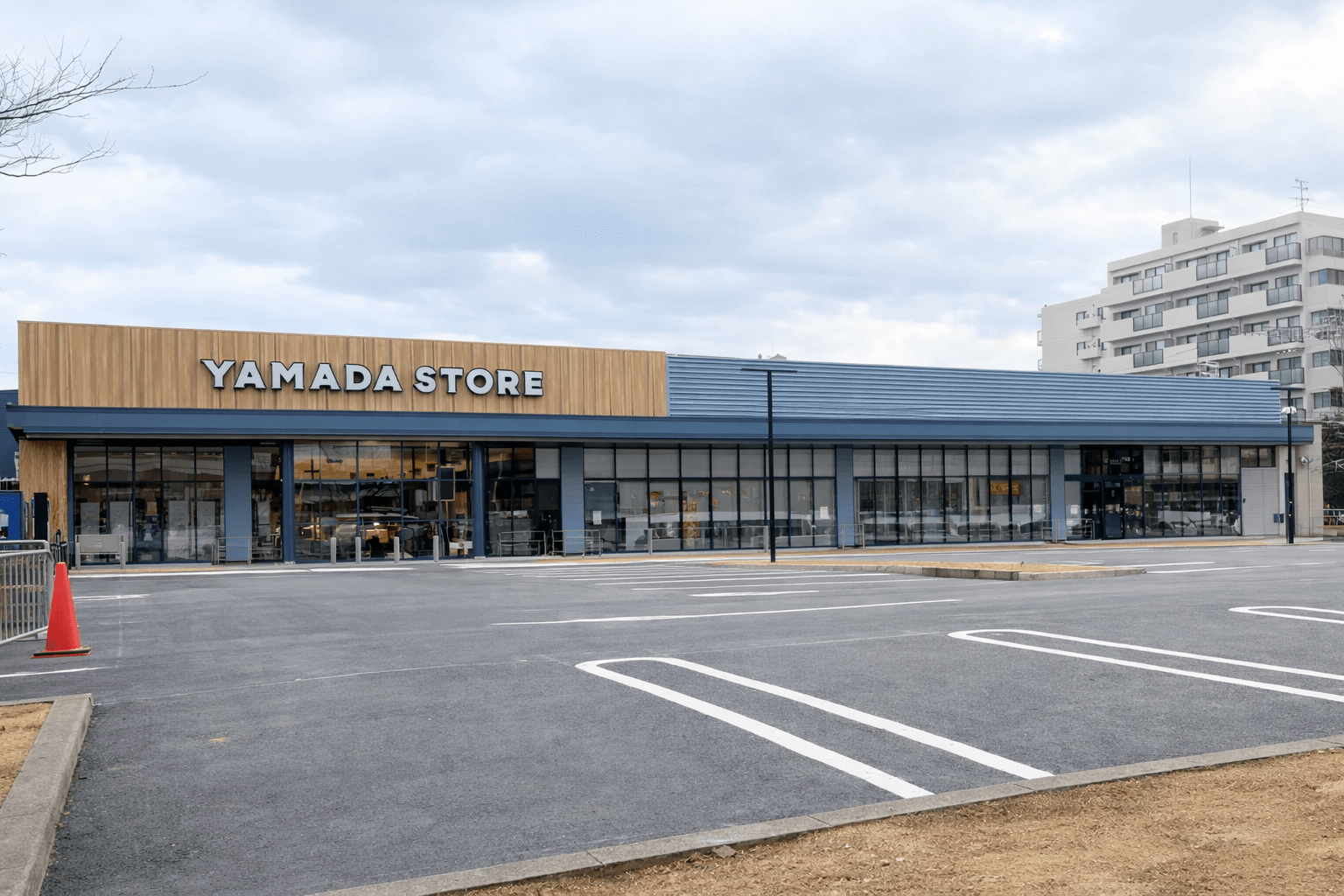 ヤマダストアー西宮店3/28オープン!カード事前受付でお得な特典、限定ピザも