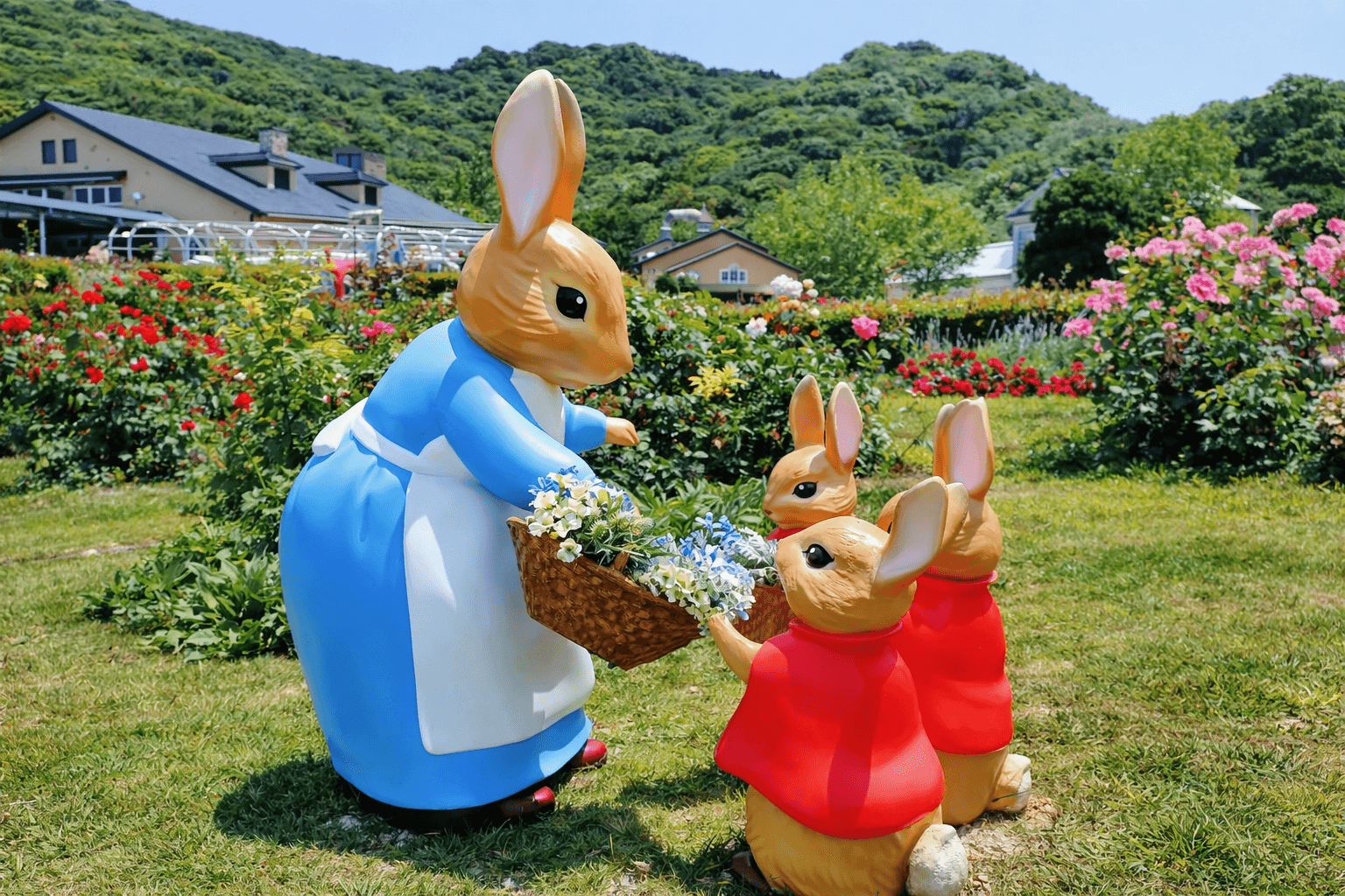 淡路島イングランドの丘「ピーターラビット™フラワーガーデン」4/8オープン!