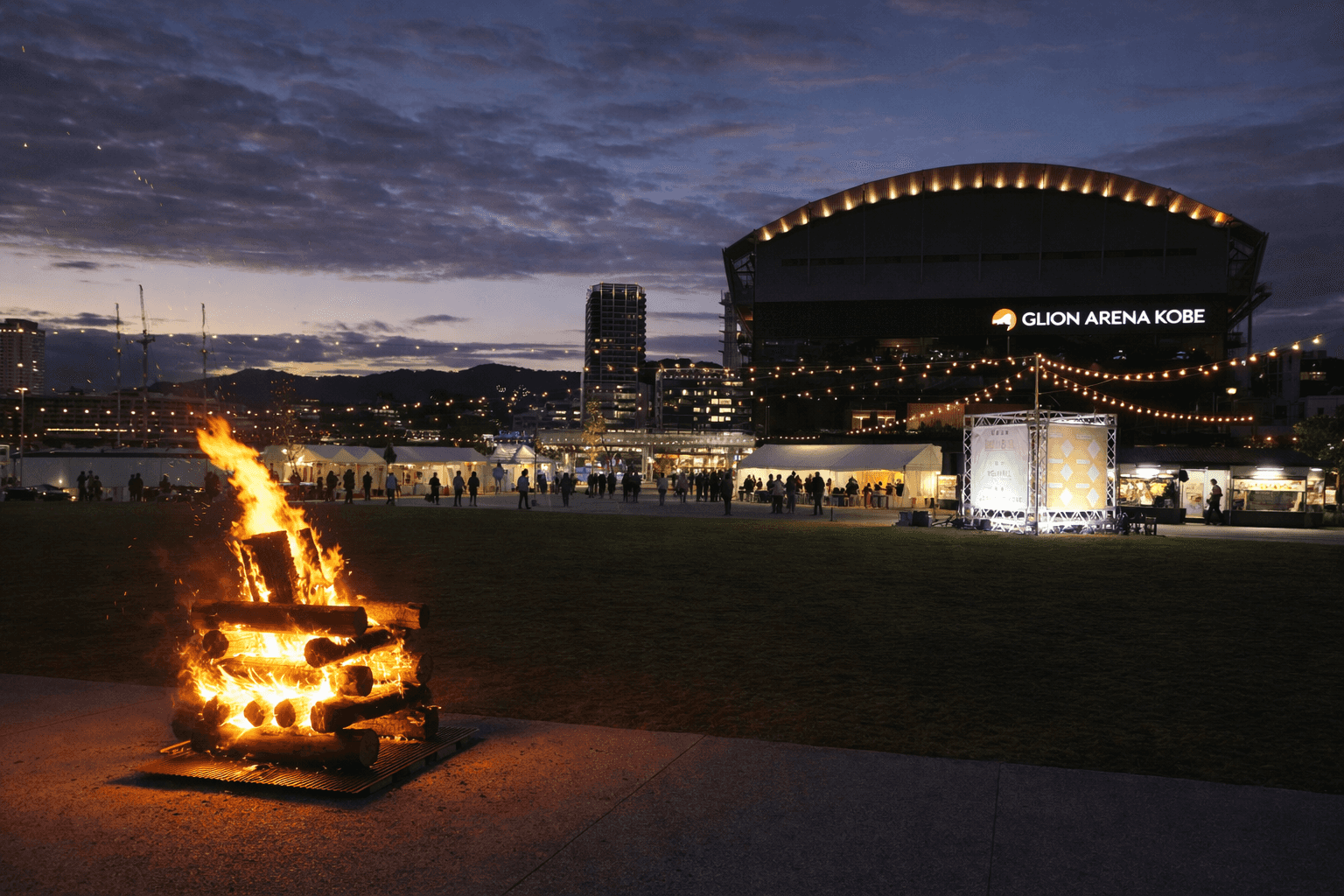 神戸TOTTEIでOSOTO FESTIVAL Vol.2開催!グルメ、雑貨、キャンプファイヤー