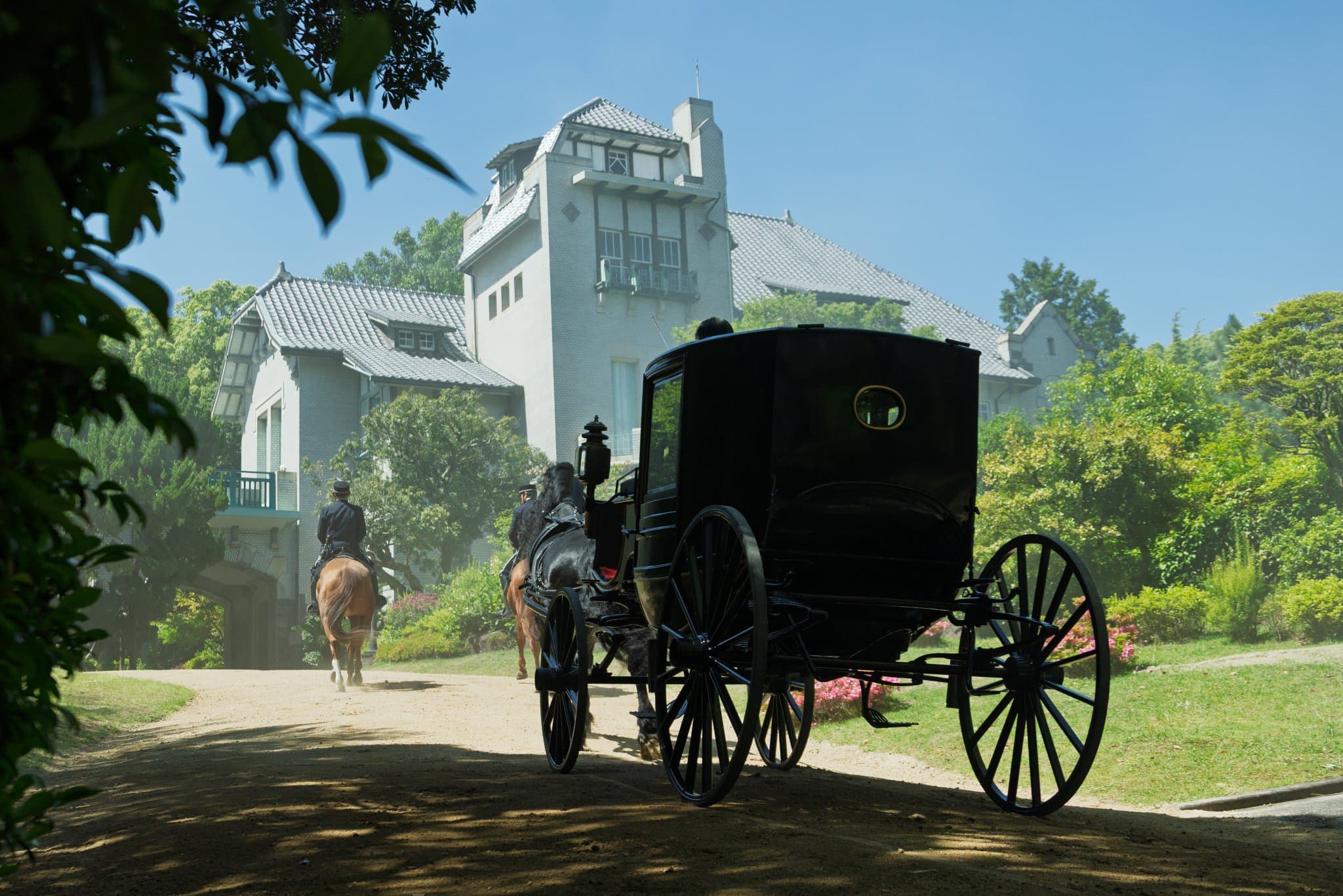 岡田准一主演「イクサガミ」神戸迎賓館で撮影!Netflixで配信、国内外で話題のイメージ画像