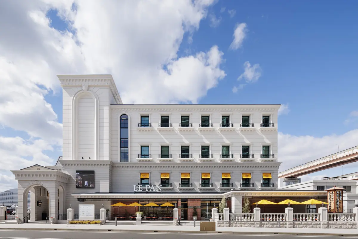 きらめく苺とショコラの誘惑!神戸ラスイートで贅沢ブッフェのイメージ画像