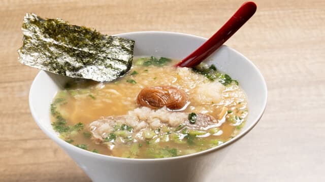 三宮『URAROJI』営業時間変更!深夜ラーメンと隠れ家空間をより長くのイメージ画像