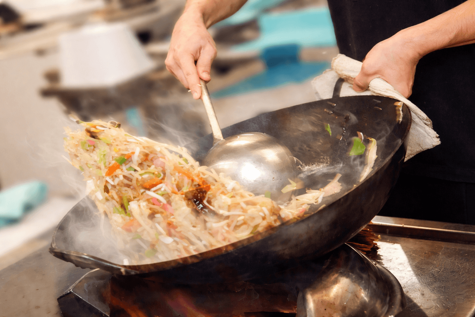 宝塚「長崎ちゃんめん」冬季限定!北海道味噌ちゃんめん販売のイメージ画像