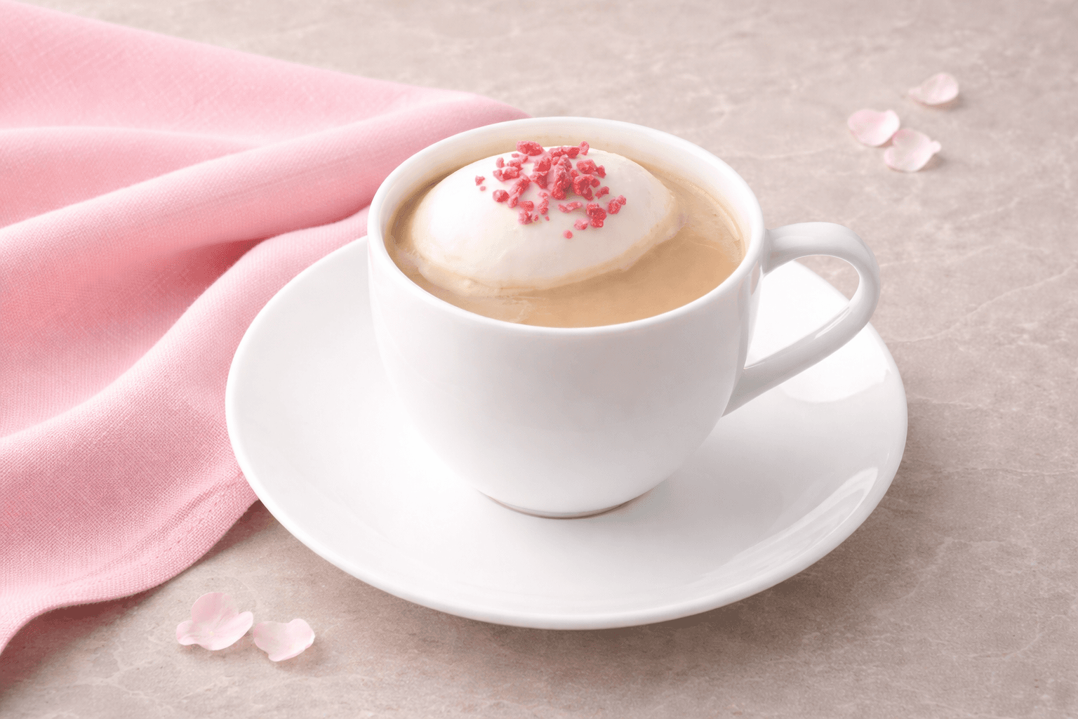 上島珈琲店 神戸 春限定ドリンク「関山桜ミルク珈琲」&「苺ミルク」2/12発売のイメージ画像