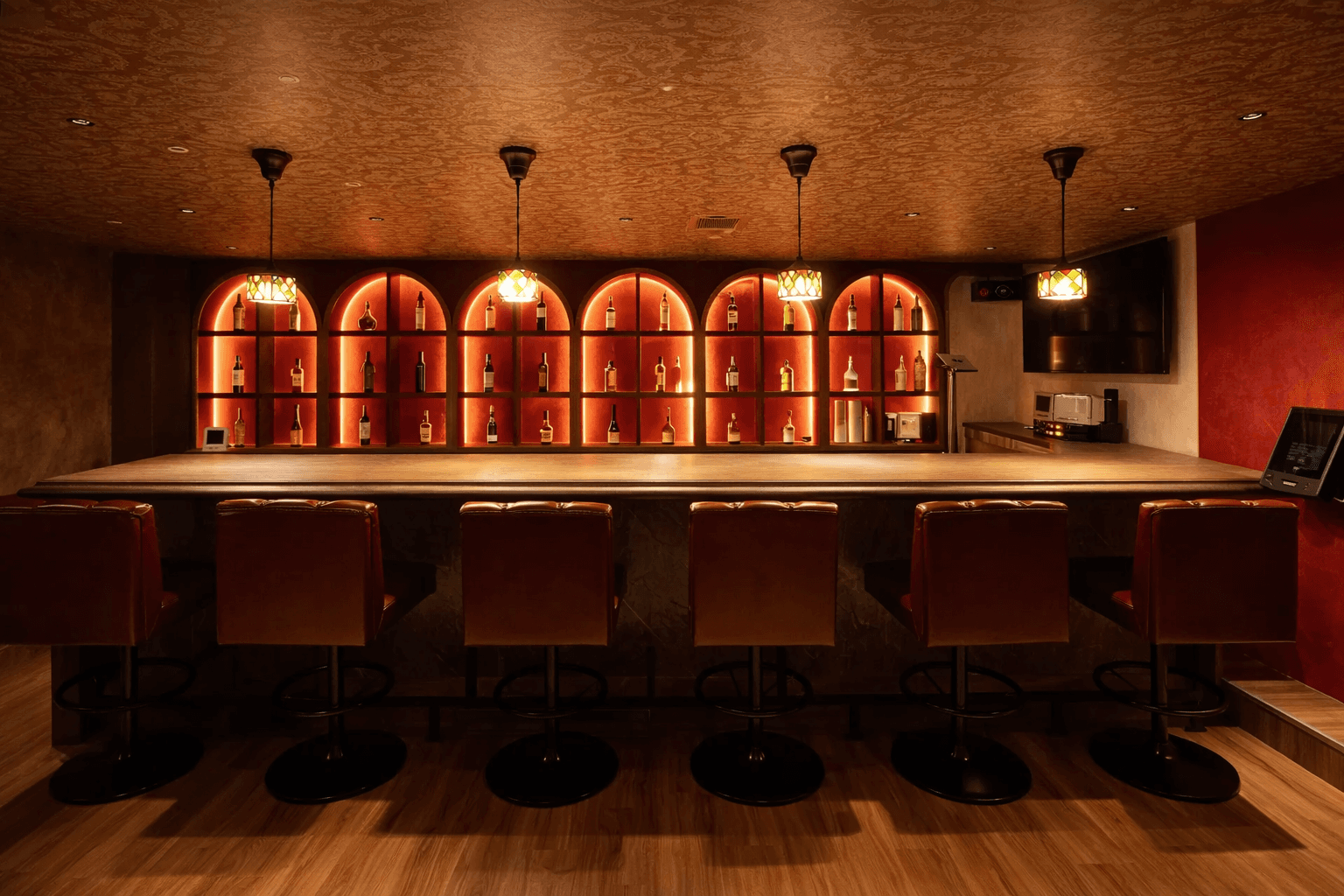 神戸ポートタワーホテル「スナックさかべ」昭和レトロ空間で駄菓子食べ放題!のイメージ画像