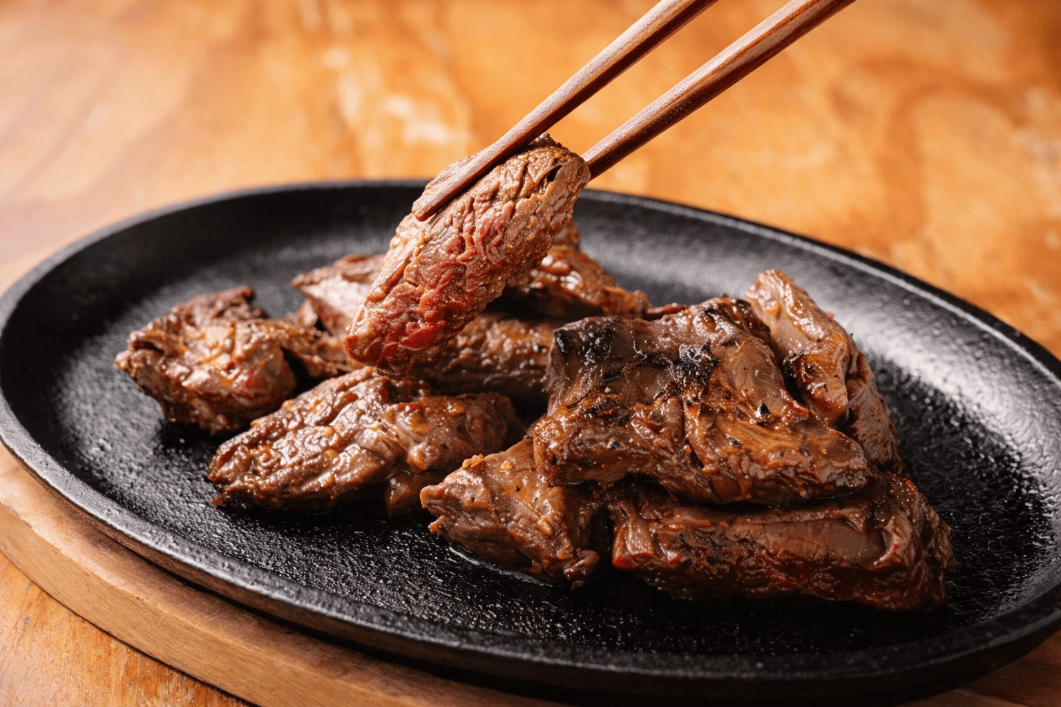 神戸元町「肉のエサカ」国産牛ステーキ特別価格!2/20〜28限定のイメージ画像