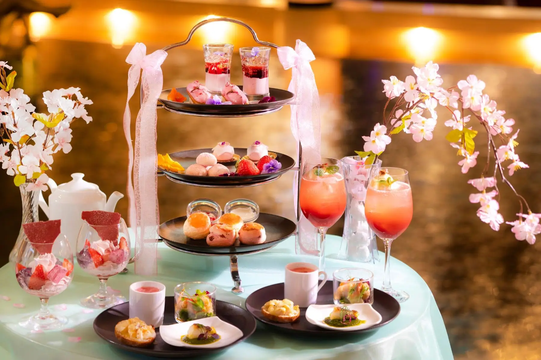 神戸ポートピアホテル 開業45周年記念!宿泊・レストラン特別価格で感謝還元のイメージ画像