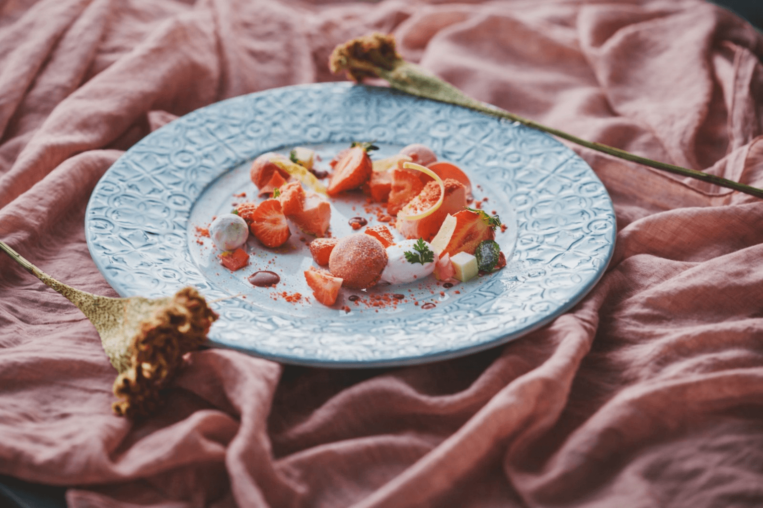 神戸布引ハーブ園「苺フェア」開催!絶景テラスでスイーツ満喫のイメージ画像