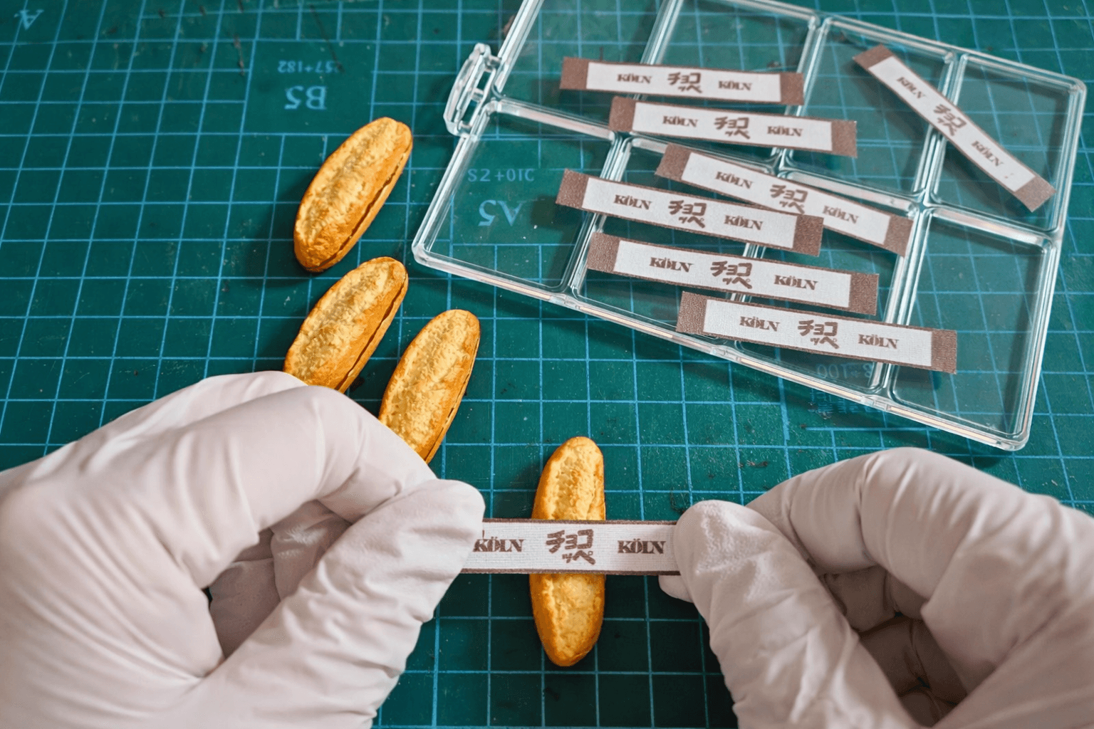 神戸 老舗ベーカリー ケルン チョコッペキーホルダー 受注休止へ 9年8ヶ月待ちのイメージ画像