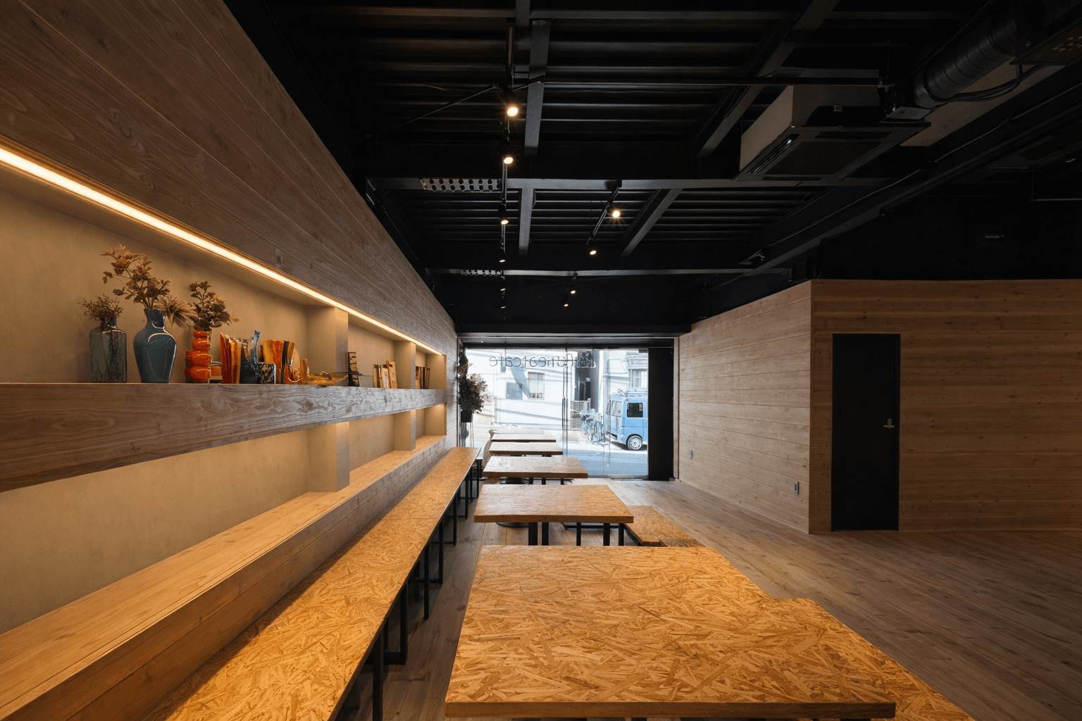 神戸北野異人館ドッグフレンドリーカフェ「Retreat cafe」3/7開店のイメージ画像