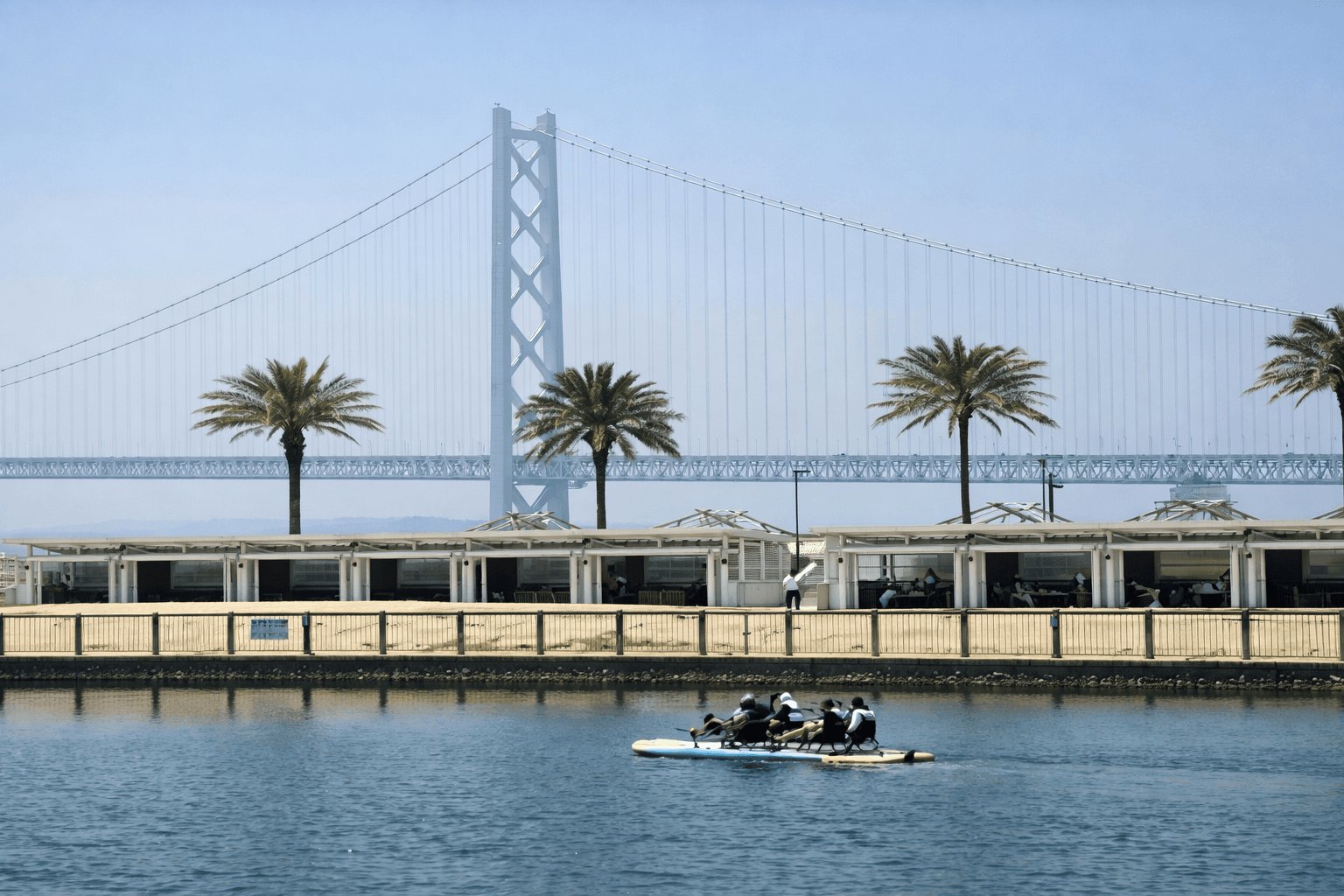 神戸マリンピア 足漕ぎカヤック「HOBIE」再開!アウトレットでお得に体験のイメージ画像