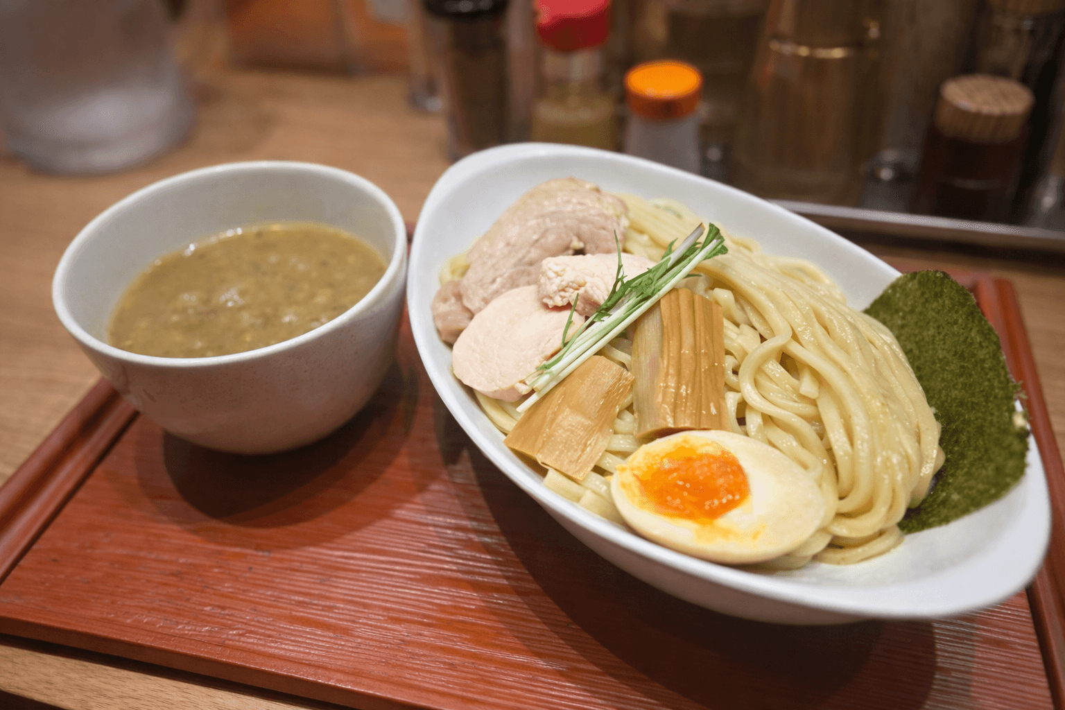 神戸・六甲道ラーメン!TV紹介の食べログ選出店で鶏白湯&鬼煮干しのイメージ画像