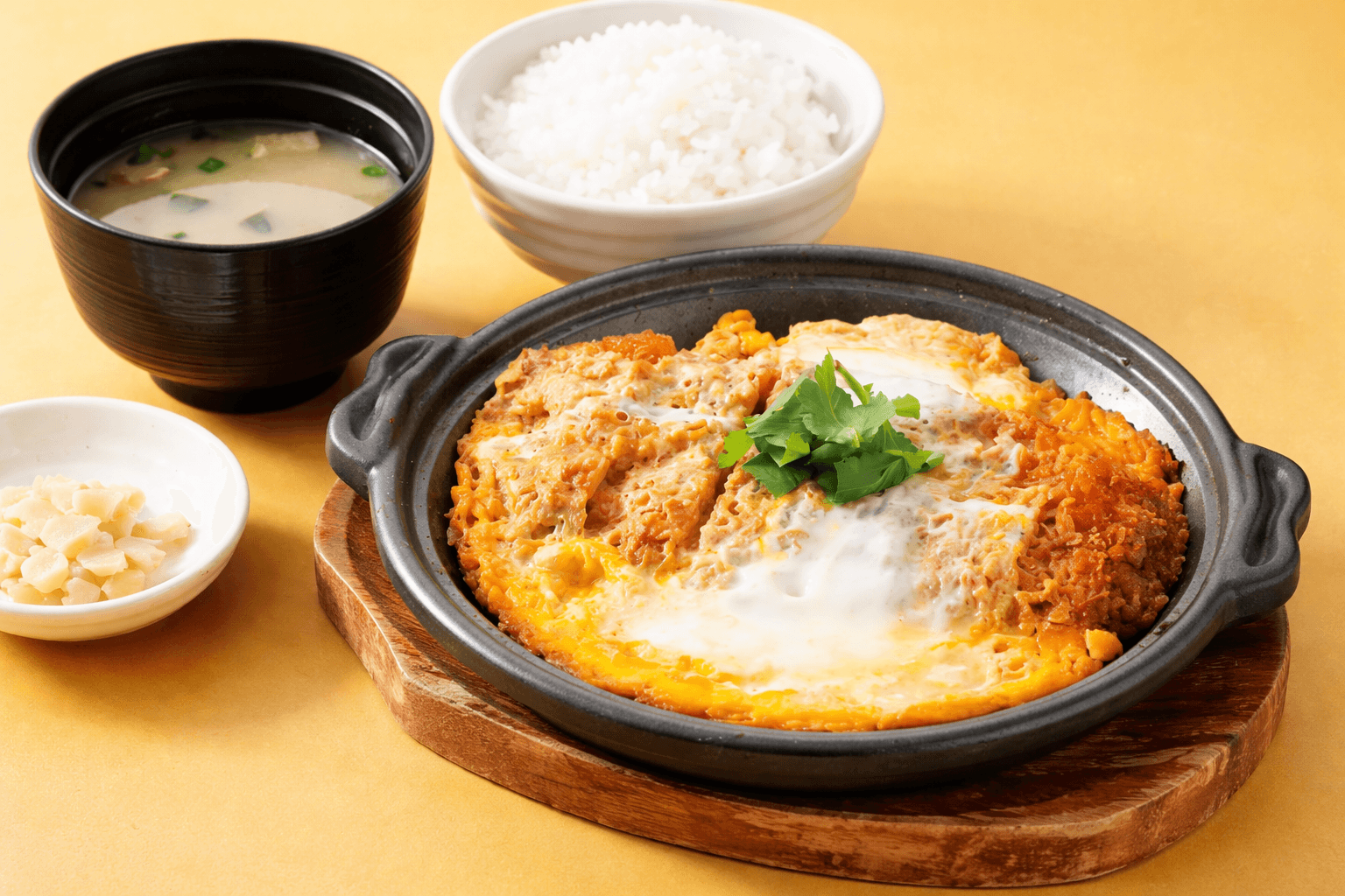 淡路SA下り線で春の味覚を堪能!期間限定メニューが3/25から登場のイメージ画像